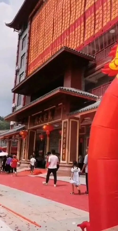 請問這是同一個人嗎？插圖7