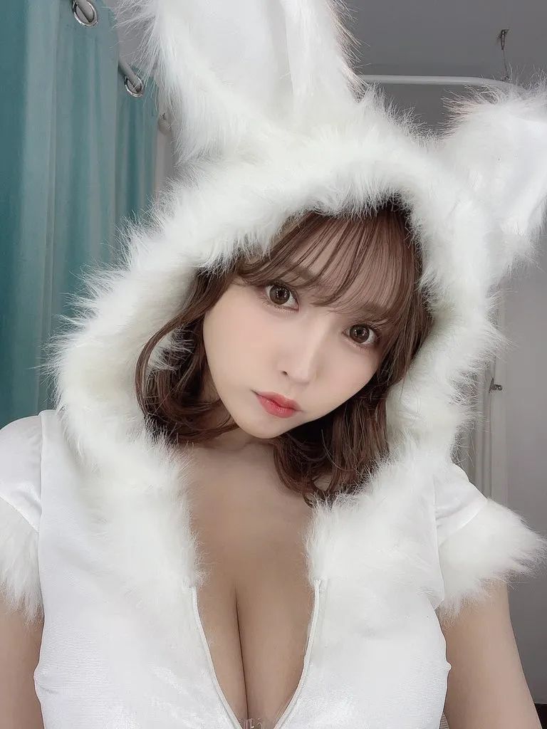 妹子窮的絲襪都破了！插圖36