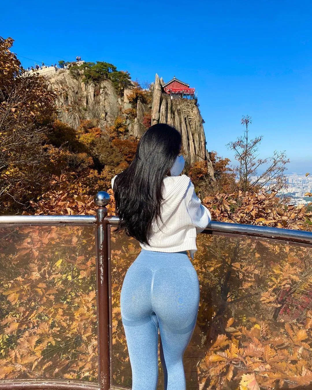 小姐姐?睡過站了，要不要叫醒她？插圖16