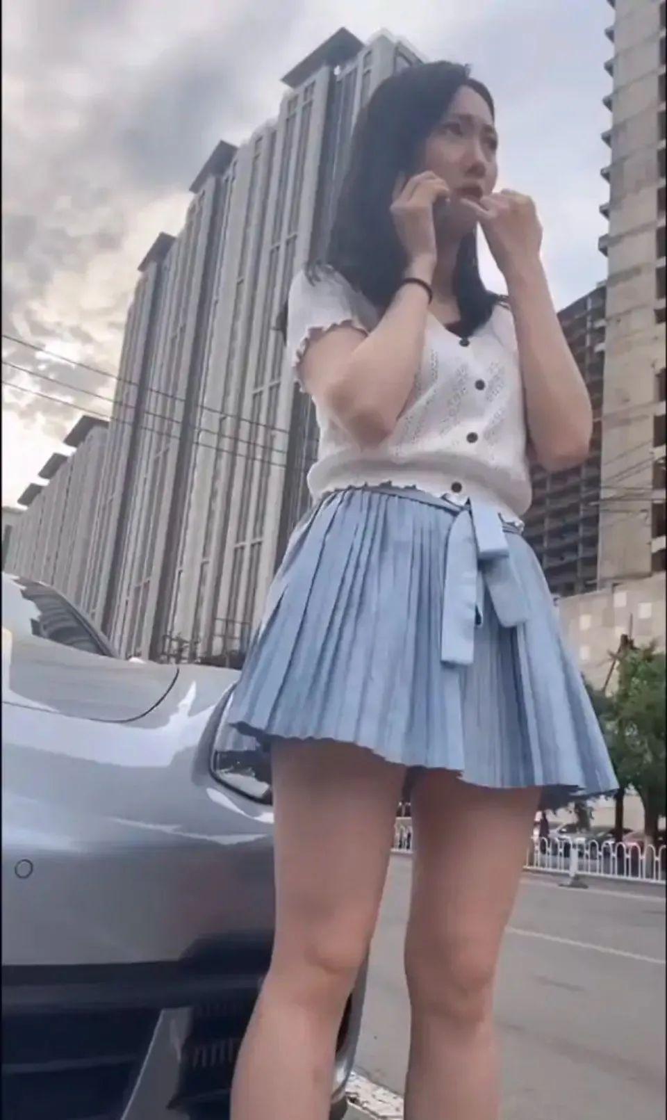 小姐姐?睡過站了，要不要叫醒她？插圖29