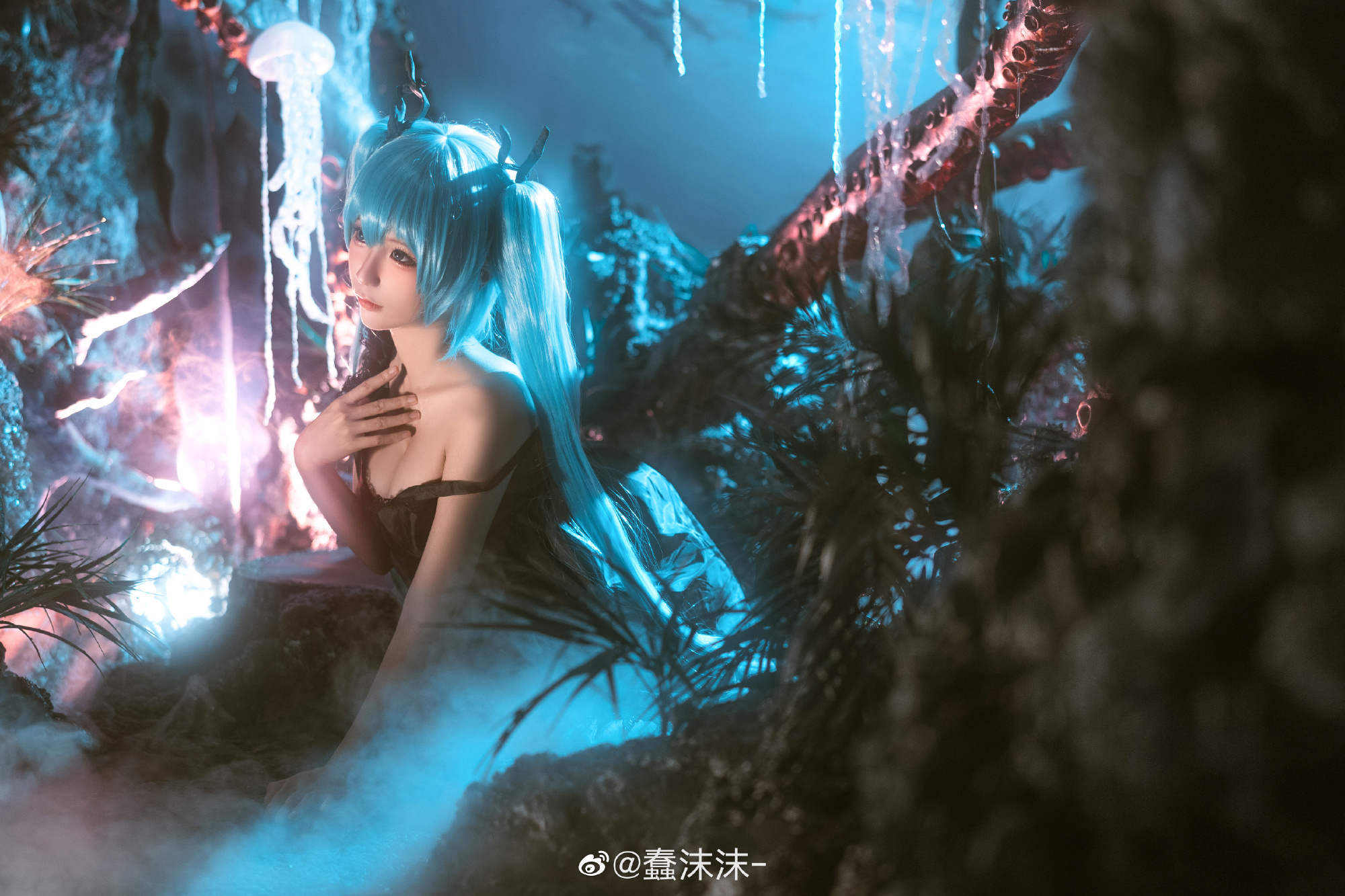 文藝復(fù)古！蠢沫沫推出初音未來深海少女主題作品插圖3